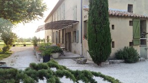 Exterior - Chambre d'hôtes Le Mas Saint Jacques (Avignon)