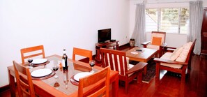 2 bedrooms, individually decorated, individually furnished, desk