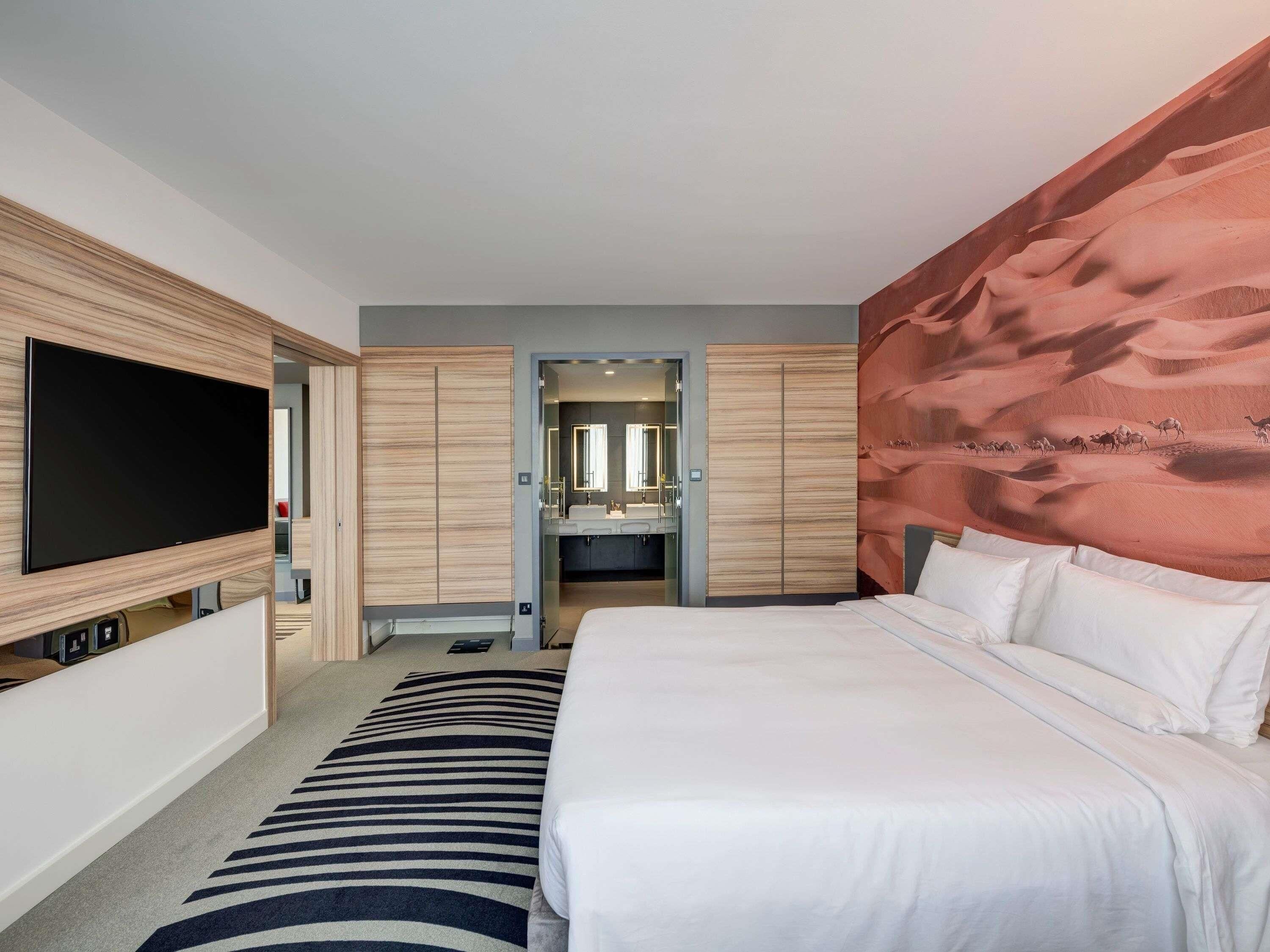 Executive suite, 1 tweepersoonsbed met slaapbank, uitzicht op lagune | Hypoallergeen beddengoed, donsdekens, Select Comfort-bedden, een minibar