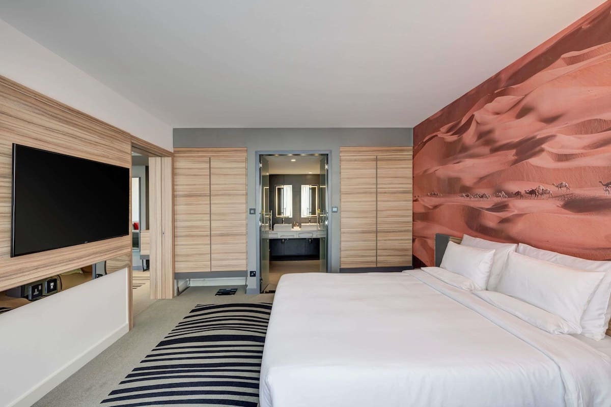 Executive suite, 1 tweepersoonsbed met slaapbank, uitzicht op lagune | Hypoallergeen beddengoed, donsdekens, Select Comfort-bedden, een minibar