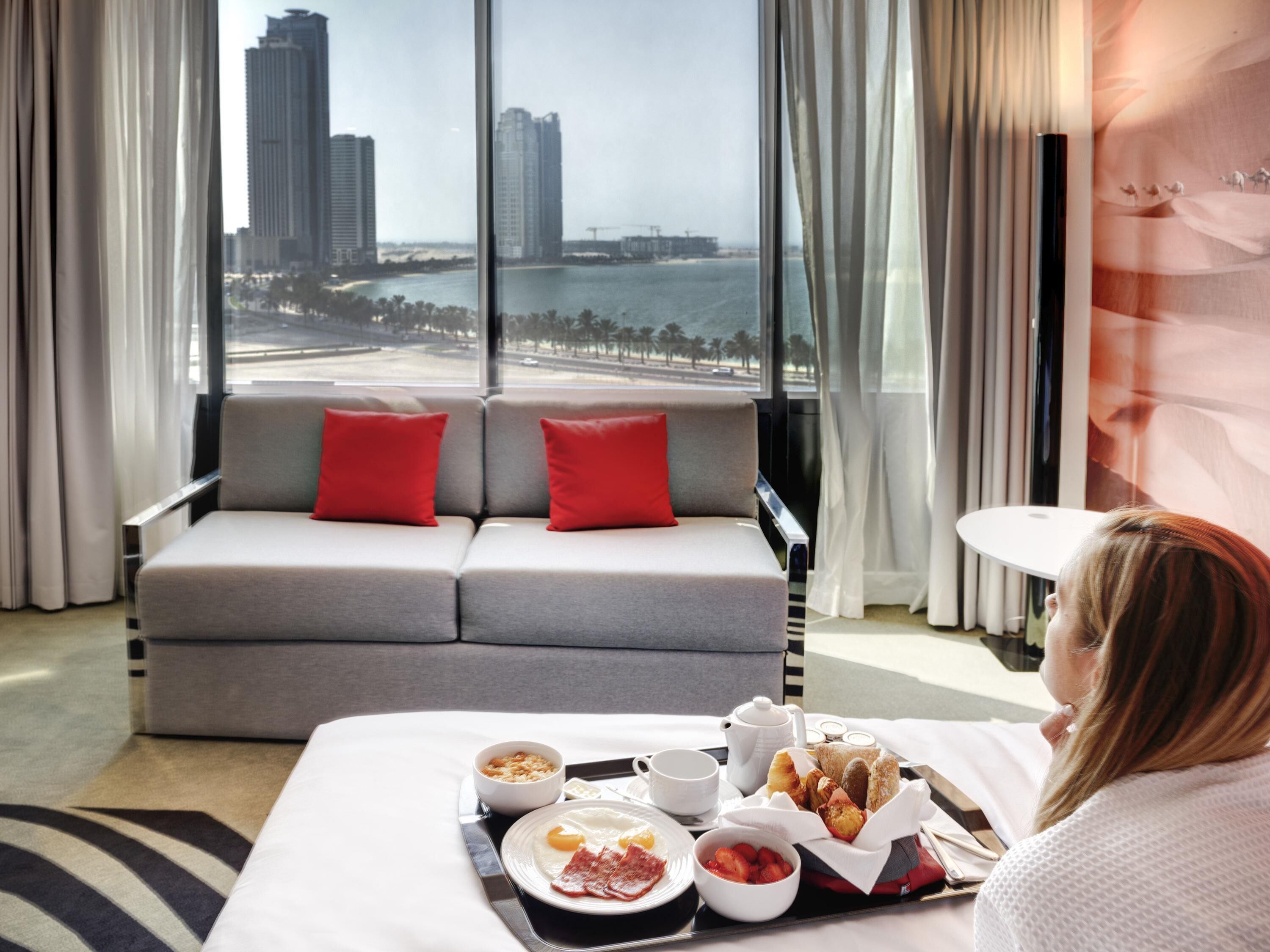 低過敏寢具、羽絨被、Select Comfort 床墊、迷你吧