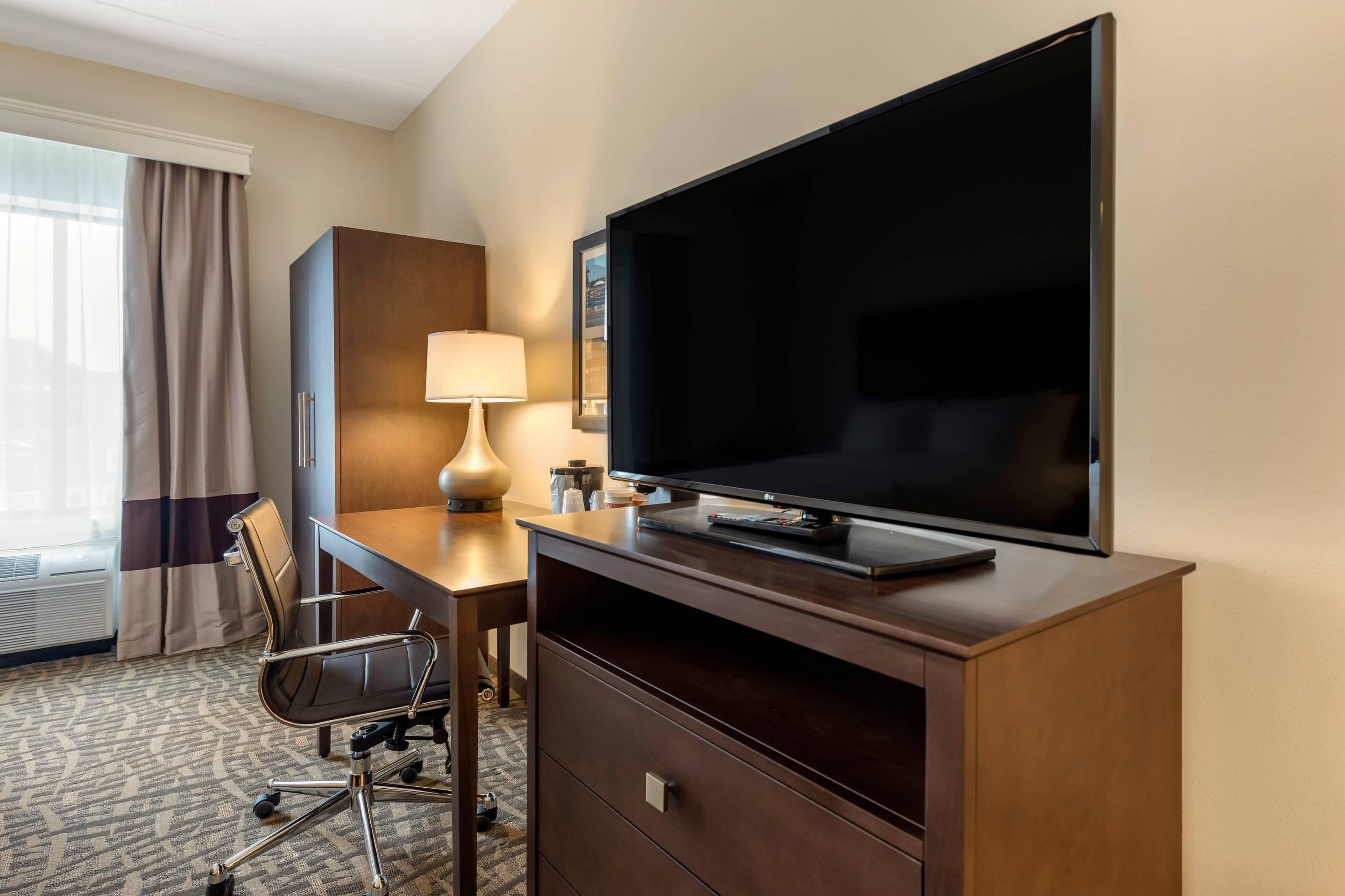 Photo - Comfort Inn & Suites Pittsburgh-Northshore