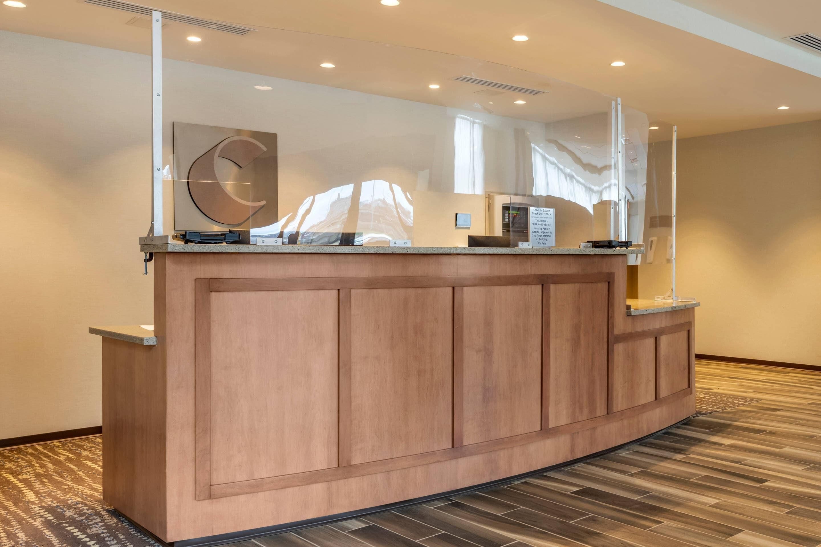 Photo - Comfort Inn & Suites Pittsburgh-Northshore