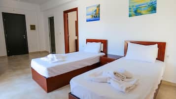 Apartment, 1 Bedroom, Balcony | Soundproofing, free WiFi, bed sheets