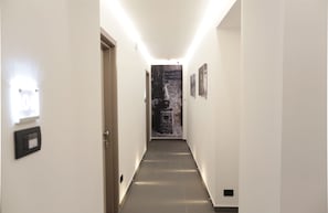 Hallway - Cellamare Suite & Spa (Naples)