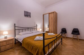 1 bedroom, iron/ironing board, WiFi, bed sheets