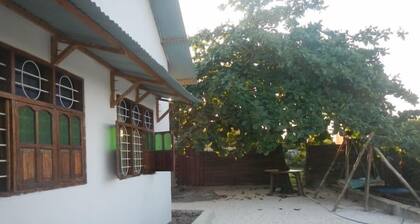 Makunduchi White House Apartment