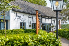 Se sirven desayunos, almuerzos y cenas