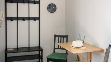 Apartamento | Zona de estar | Una televisión de pantalla plana