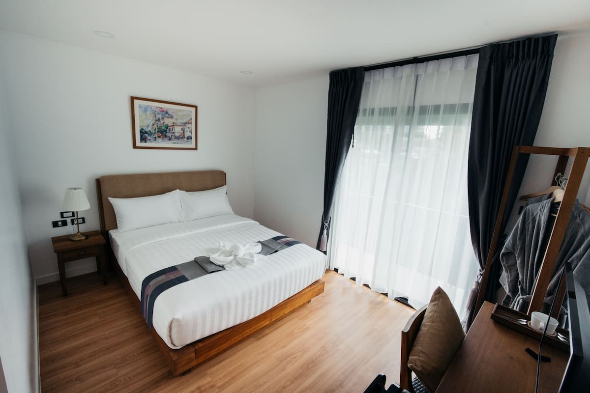 Superior Double Room | Egyptian cotton sheets, premium bedding, desk, blackout curtains