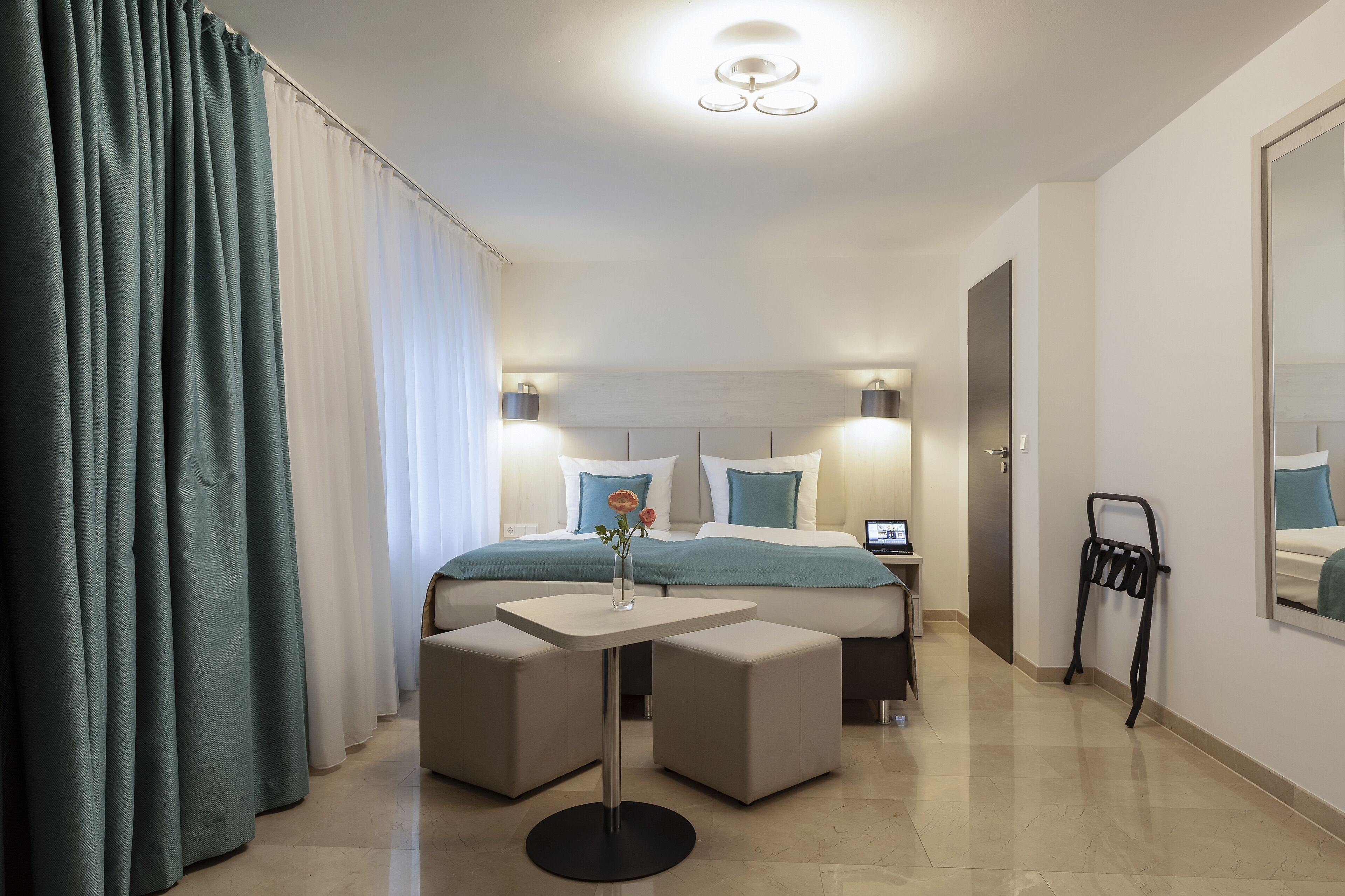 double room | hypo-allergenic bedding, minibar, desk, laptop workspace