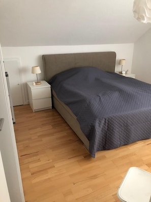 2 habitaciones, wifi gratis y ropa de cama 