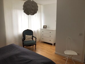 2 habitaciones, wifi gratis y ropa de cama