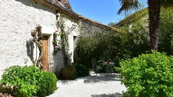 Deluxe tweepersoonskamer | Terras