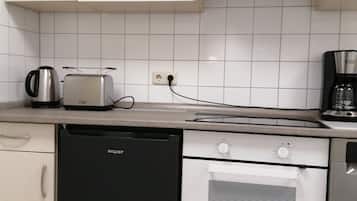 KylskÄp, ugn, spishÀll och diskmaskin