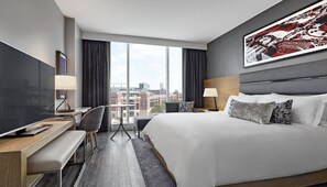 Premium bedding, minibar, in-room safe, desk