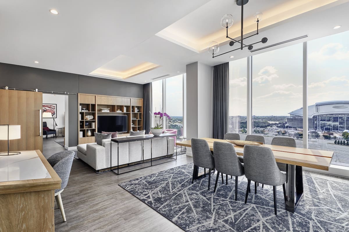 Suite (Champions) | 1 bedroom, premium bedding, minibar, in-room safe