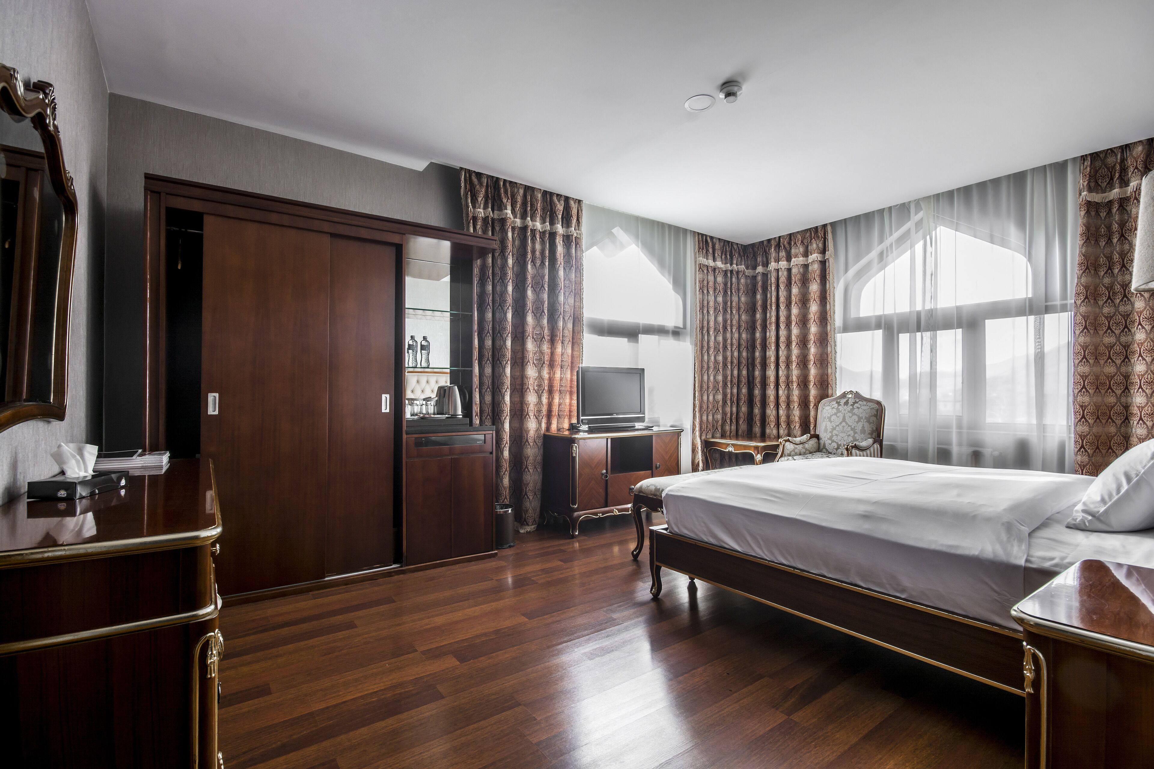 family suite | 1 bedroom, premium bedding, minibar, in-room safe