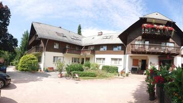 Fachada del alojamiento