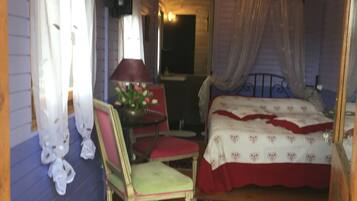 1 chambre, fer et planche Ă repasser, lit parapluie, Wi-Fi gratuit