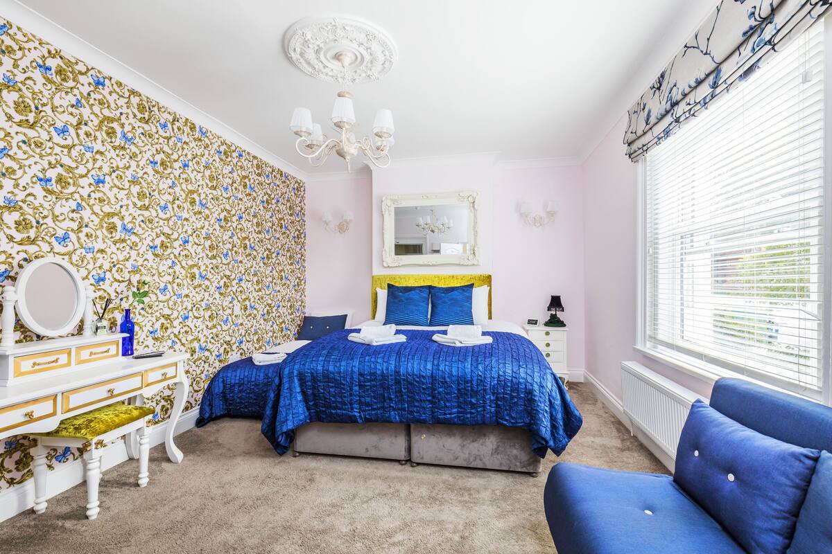 Premium bedding, pillowtop beds, desk, laptop workspace