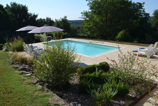 Piscina all'aperto, una piscina riscaldata