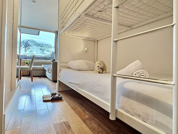 Room - Beautiful south-facing studio cabin, renovated, near slopes, 4 ppl (Tignes)