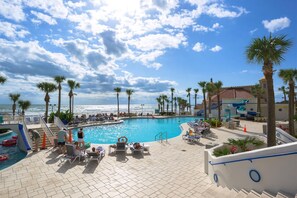 2 indoor pools, 2 outdoor pools