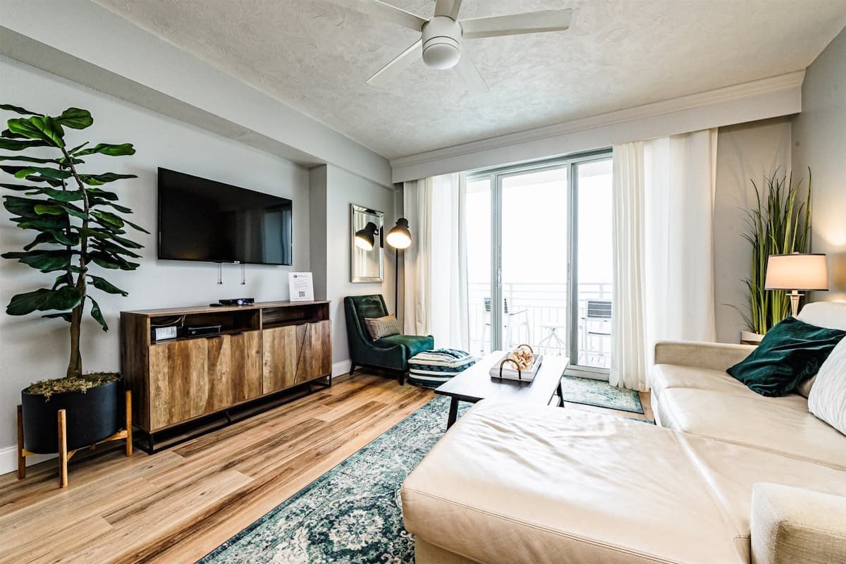 3 bedrooms, premium bedding, individually decorated