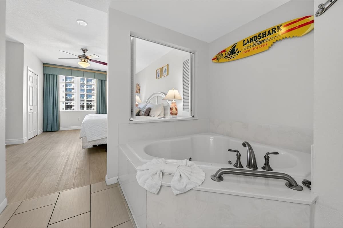 Condo (Unit 2430) | Bathroom | Jetted tub, soap, shampoo, toilet paper