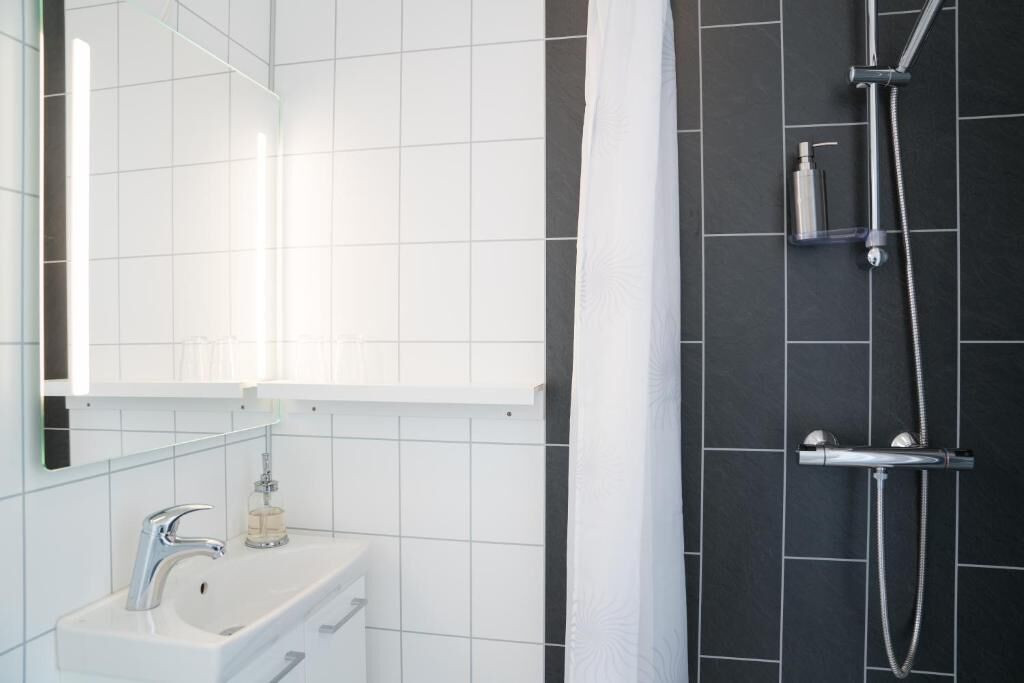 family room | blackout curtains, free wifi, bed sheets, wheelchair access