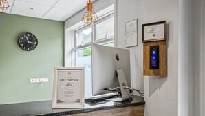 Reception - Hotel West (Vesturbyggð)