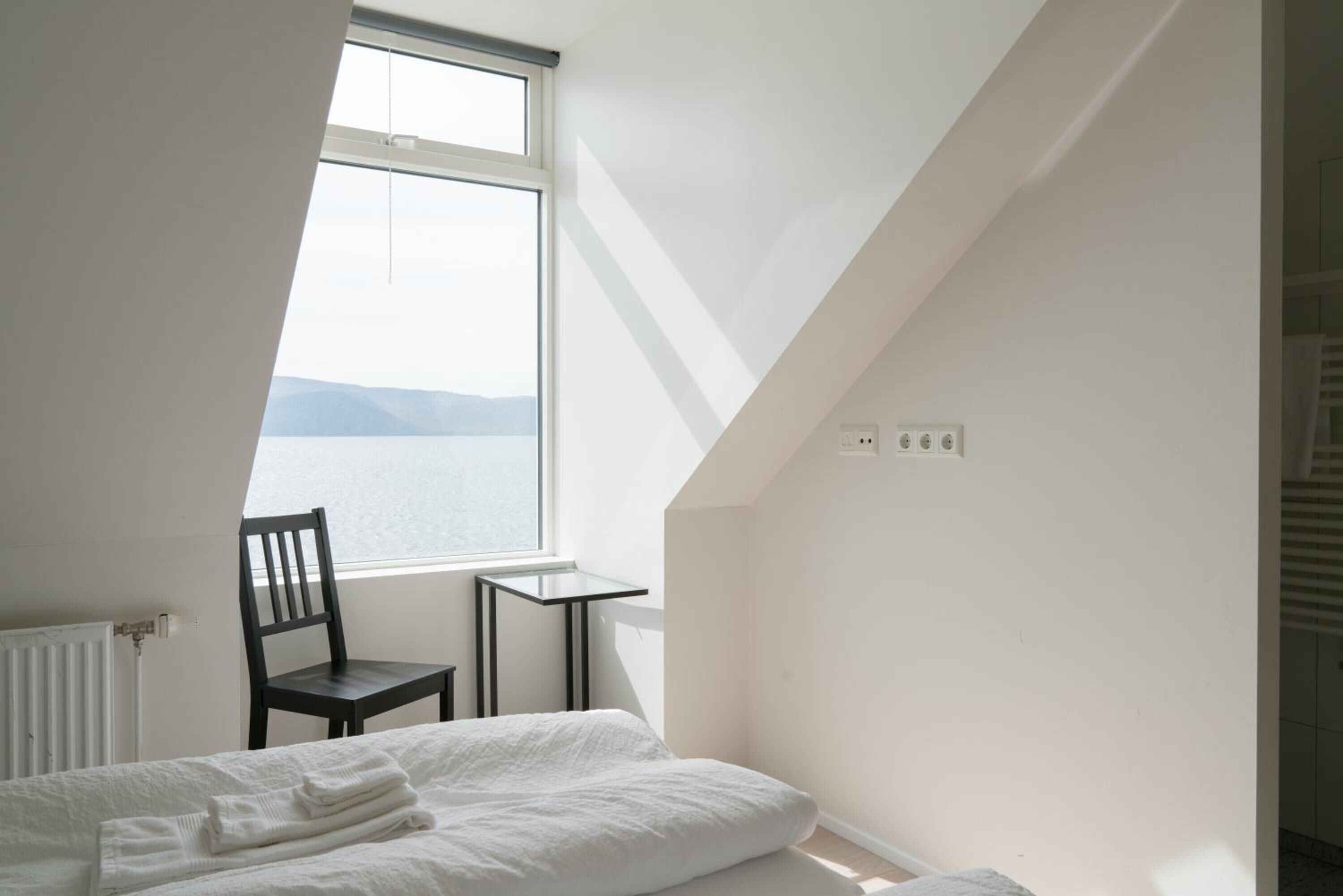 blackout curtains, free wifi, bed sheets, wheelchair access