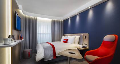 Holiday Inn Express Bridgwater M5, Jct. 24 by IHG