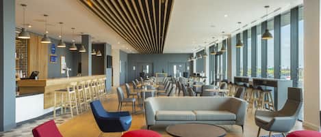 Breakfast, lunch and dinner served