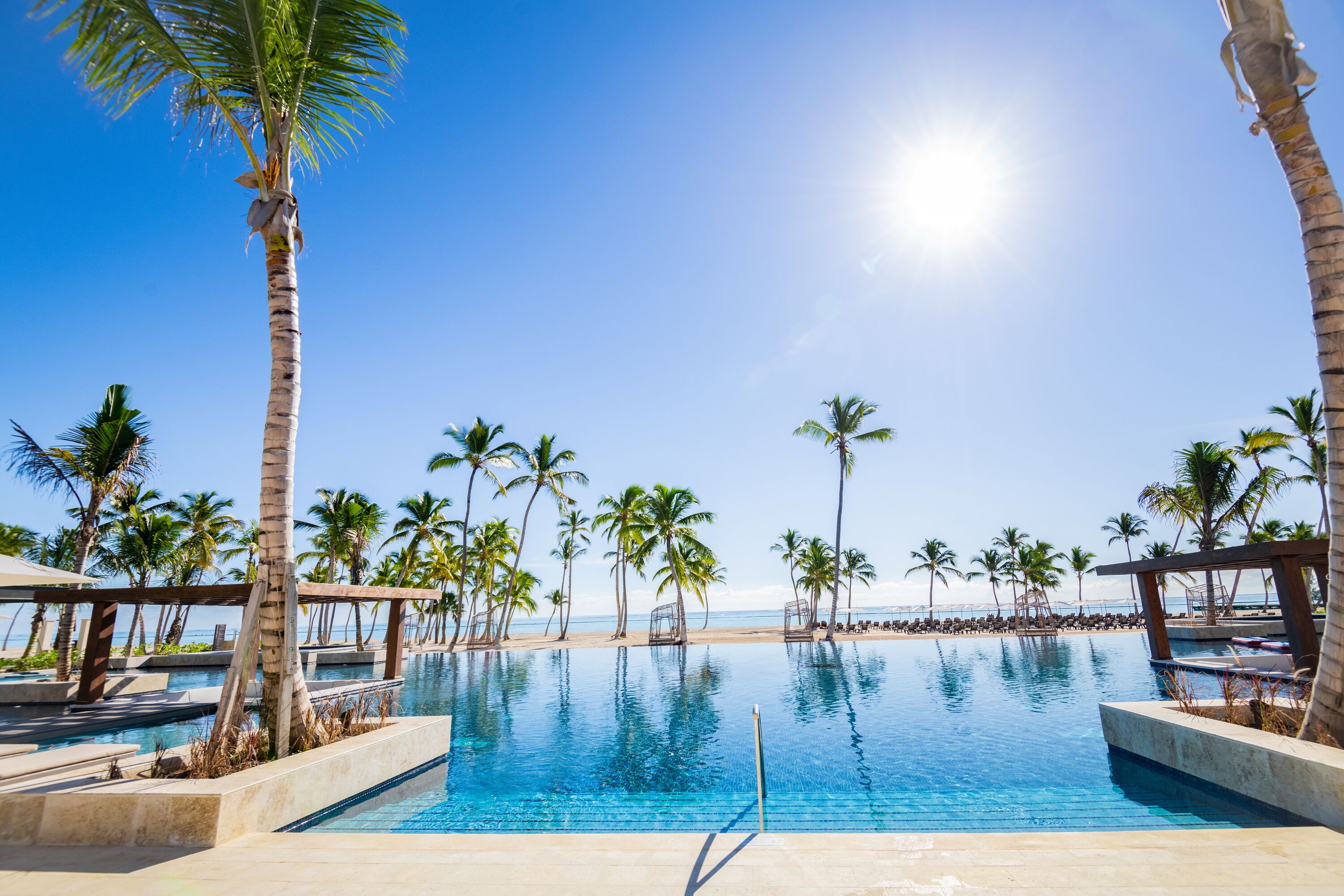 3 outdoor pools, pool cabanas (surcharge), pool umbrellas