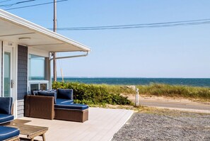 Deluxe-Zimmer, 1 King-Bett, Nichtraucher, Meerblick | Terrasse/Patio