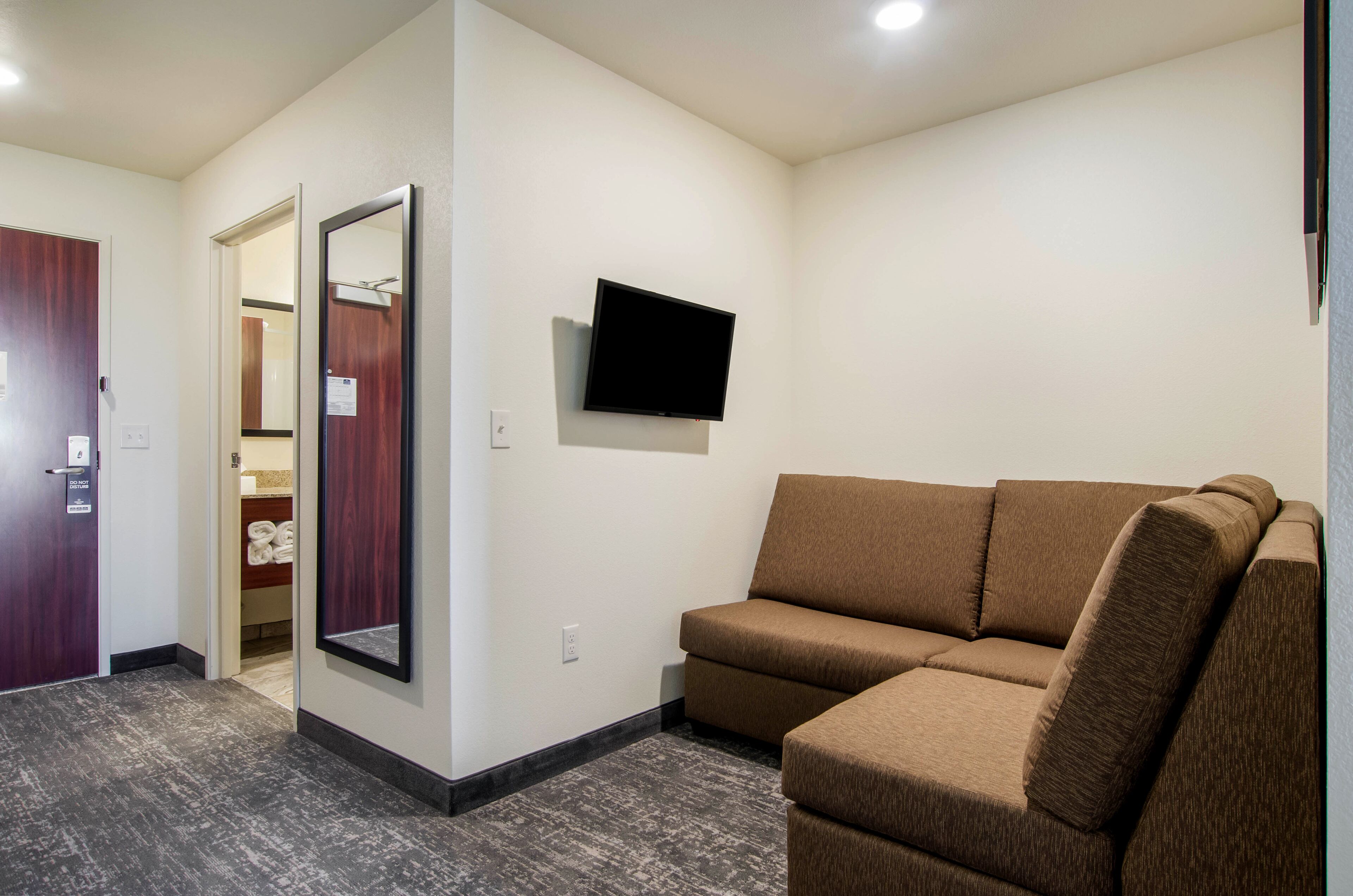 egyptian cotton sheets, premium bedding, down duvets, pillow-top beds