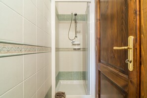 Apartemen, 2 kamar tidur | Kamar mandi | Shower, pengering rambut,  dan kloset