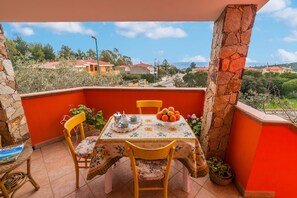 Apartamento, 2 quartos | Sacada