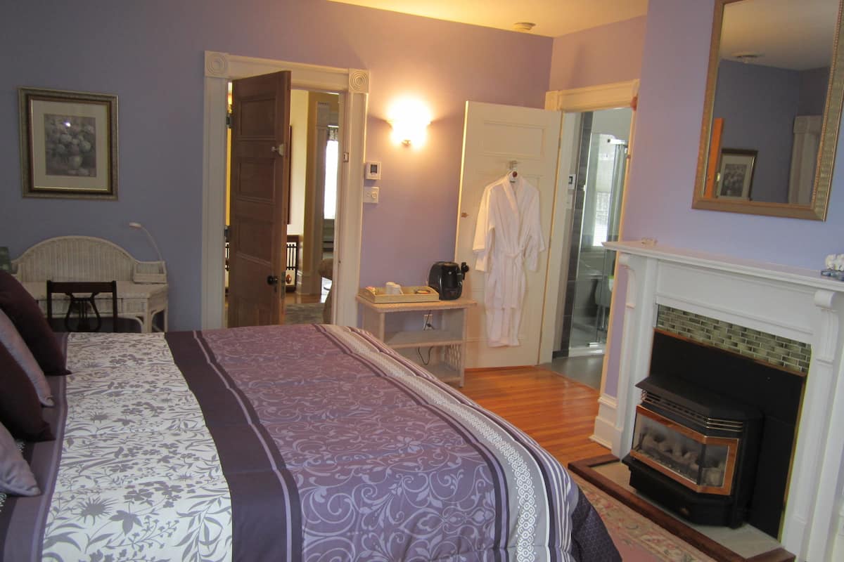 Chambre Signature double, 1 trÚs grand lit, non-fumeur, vue sur le jardin (Gatineau) | Draps en coton égyptien, literie de qualité