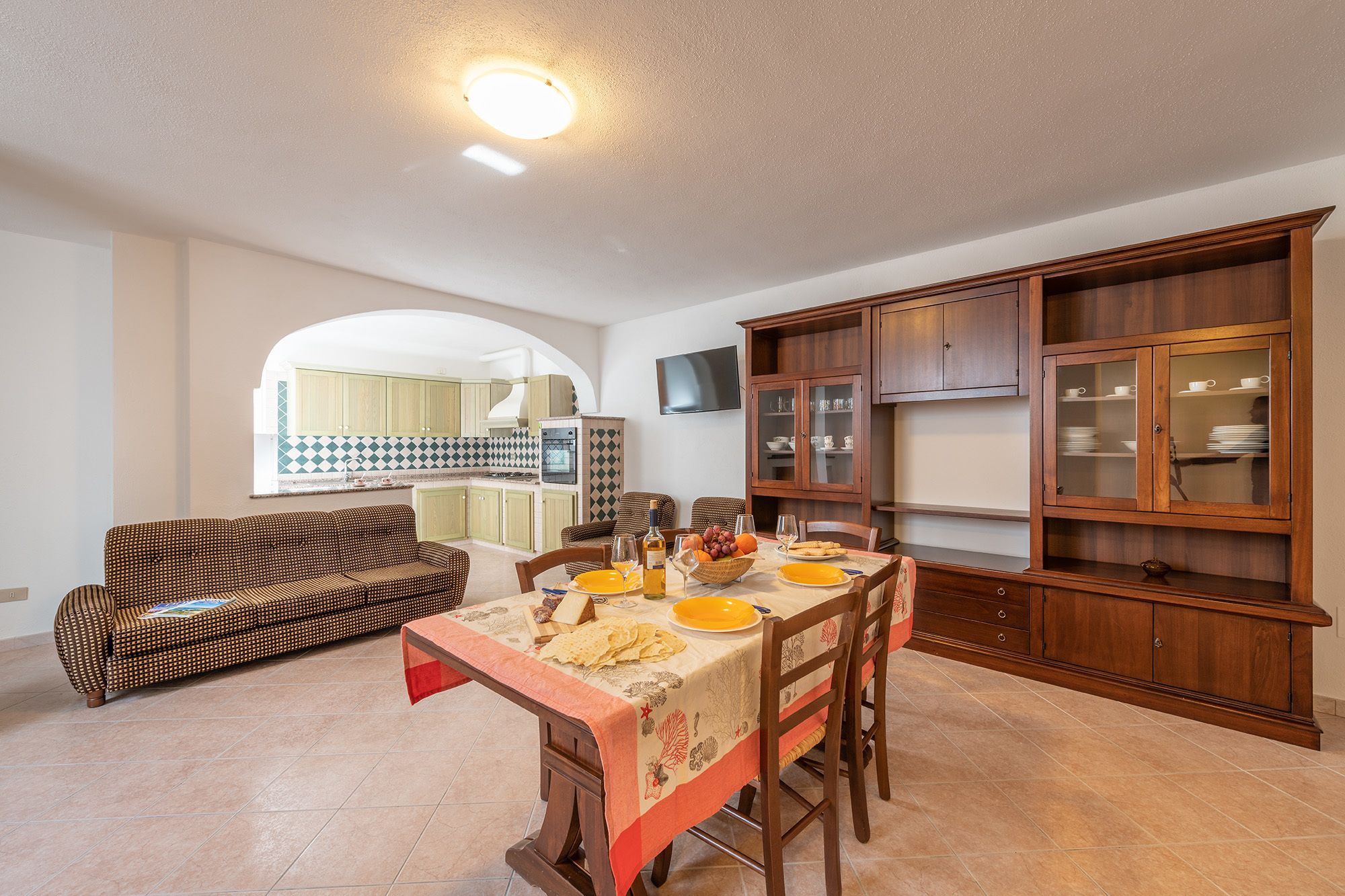 House, 2 Bedrooms | In-room dining