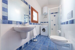 Apartment, 2 Bedrooms | Bathroom