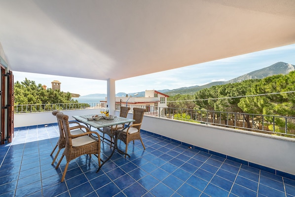 Apartment, 2 Bedrooms | Terrace/patio