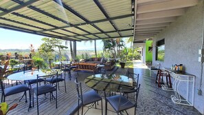 Outdoor dining - Vista Canyon Inn (Brasil)