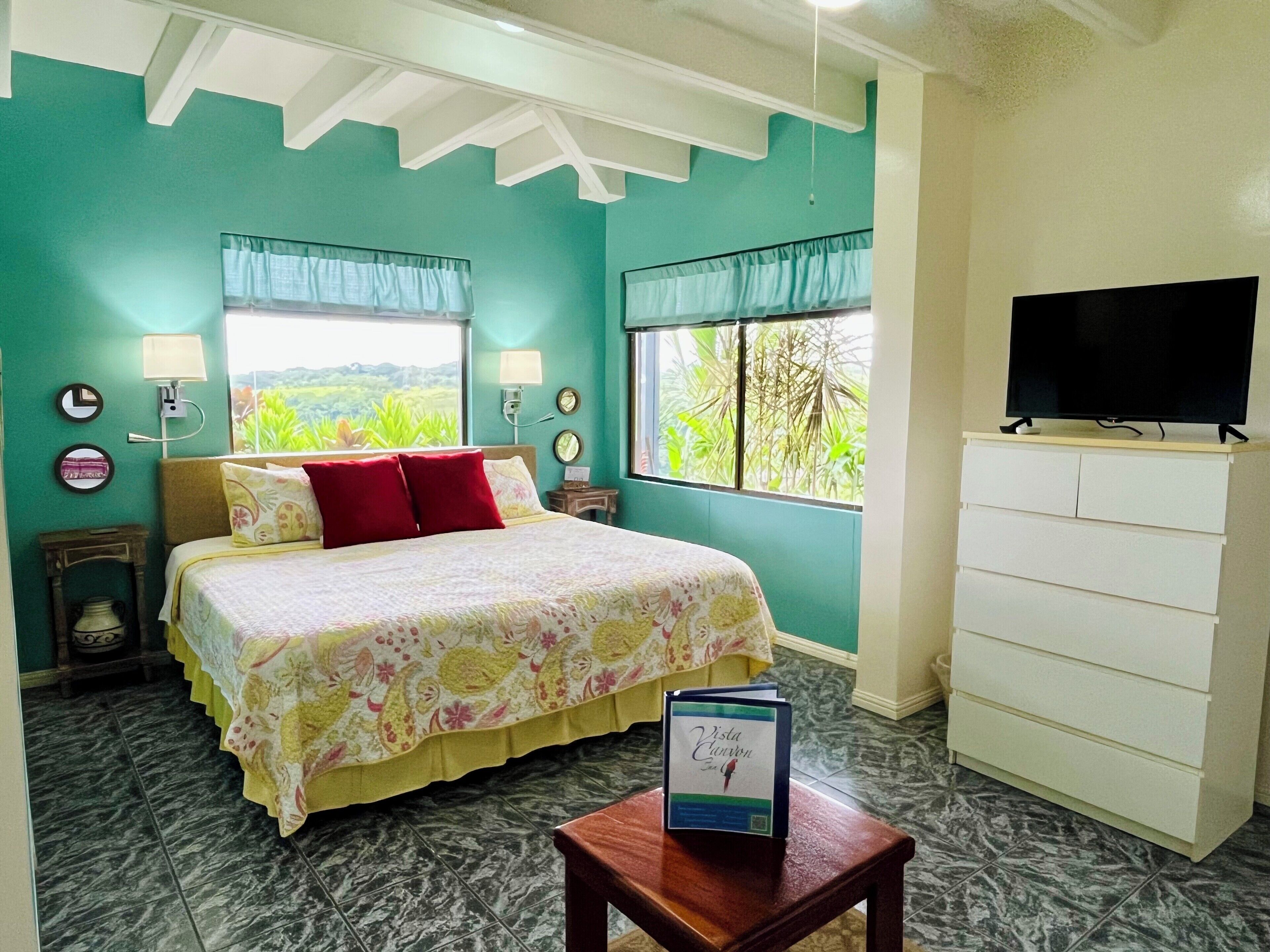 Standard Suite, 1 King Bed, Non Smoking