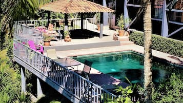 Bañera de hidromasaje exterior