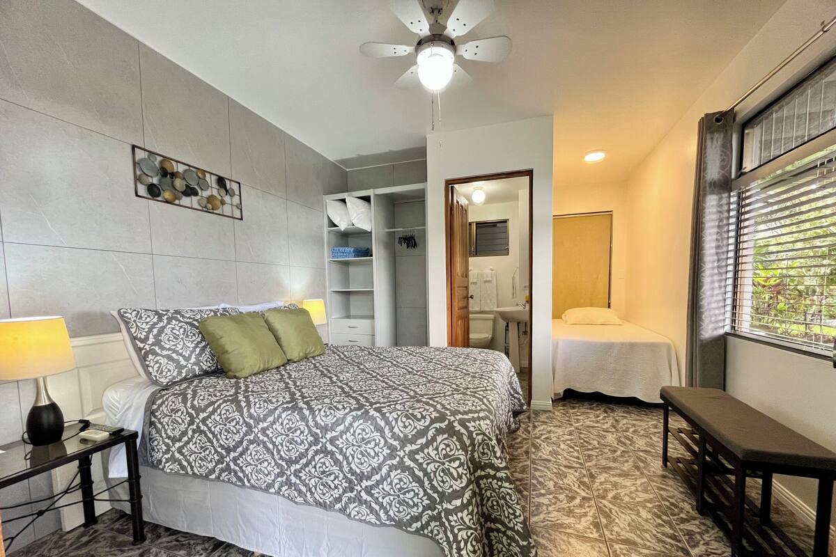 Habitación estándar doble, 1 cama doble, no fumadores, vistas al patio | Minibar, wifi gratis, ropa de cama