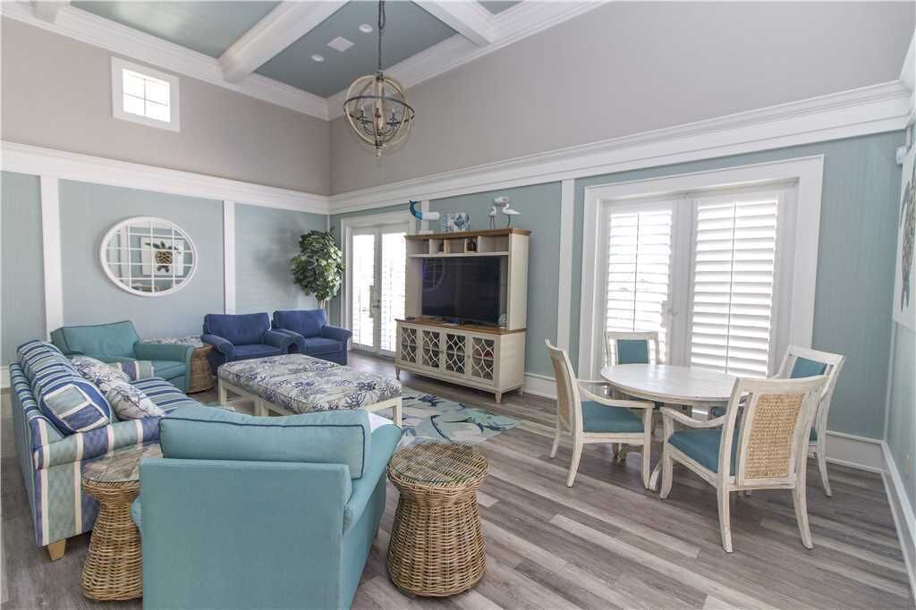 House, Multiple Beds, Private Pool, Garden View | Living room | TV