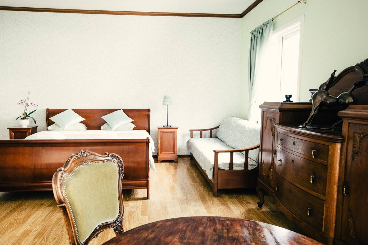 Chambre Triple Supérieure, vue lac | Wi-Fi gratuit, décoration personnalisée, ameublement personnalisé